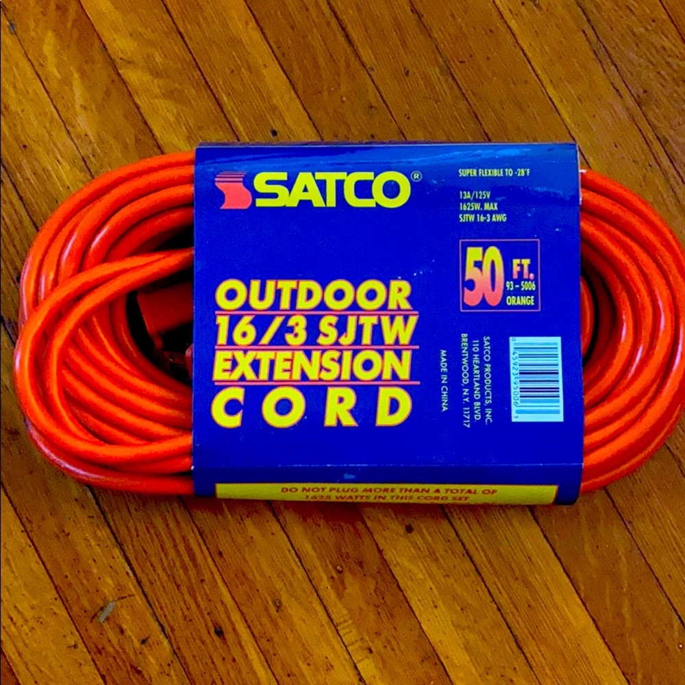 Sat on 50ft NEW outdoor extension cord